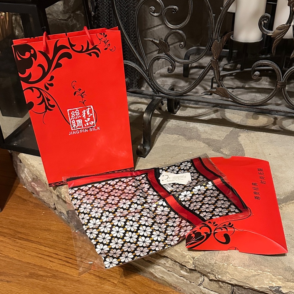 Jingpin 100% Silk Square Floral Scarf with Red Gift Bag